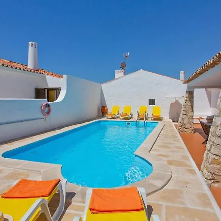 Aveiros By * 阿尔布费拉